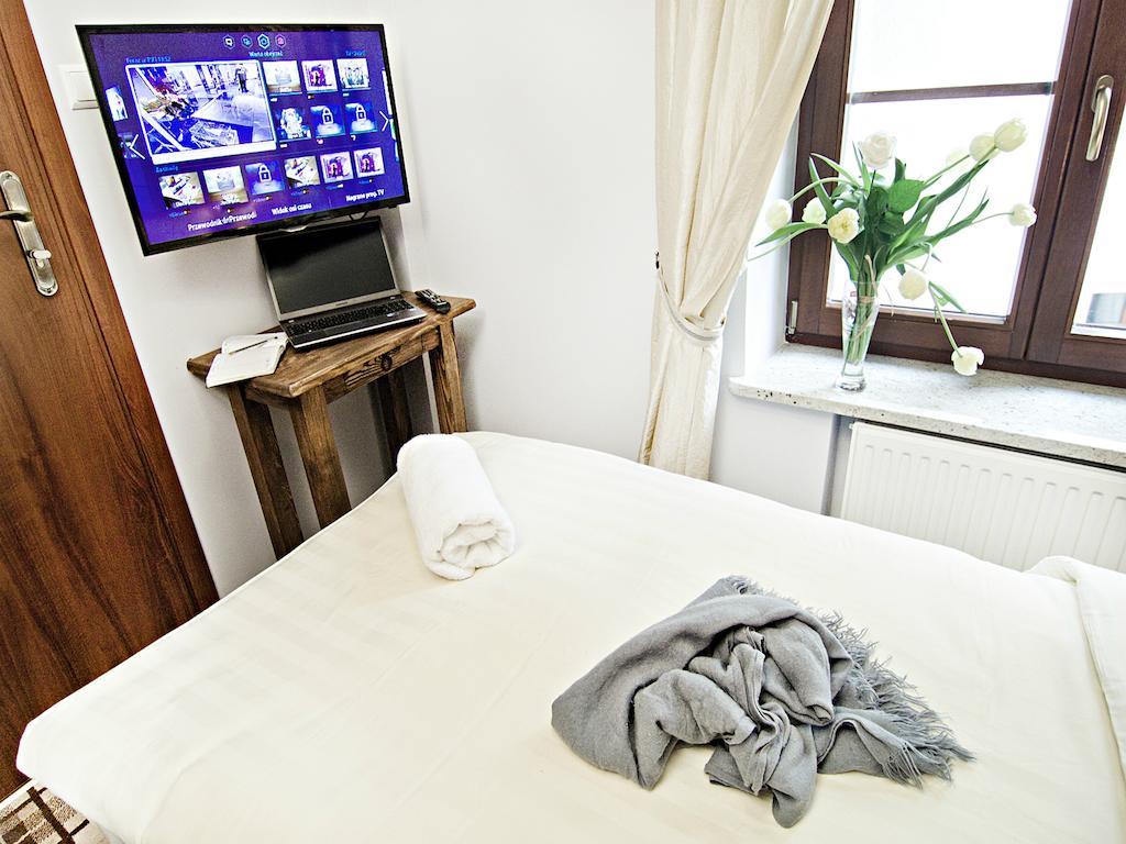 Five Stars Bed&Breakfast Вроцлав Стая снимка